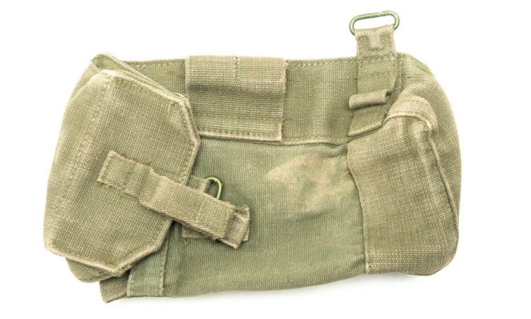 Pattern 1958 (Modified) Left Ammo Pouch with Bayonet Carrier. - Click Image to Close